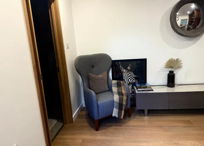 New Built Cosy Apartment Within Walking Distance Of Churchill Hospital