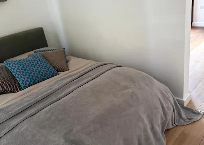 New Built Cosy Apartment Within Walking Distance Of Churchill Hospital